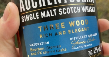 Unser Whisky des Monats Dezember 2020 - Auchentoshan Three Wood.