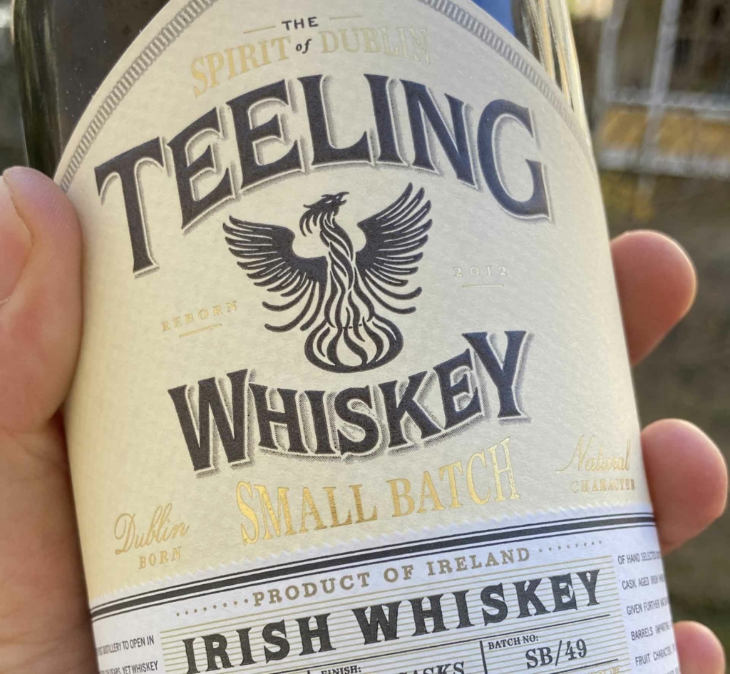 Unser Whisky des Monats April 2021: Teeling Small Batch Rum Cask Finish.
