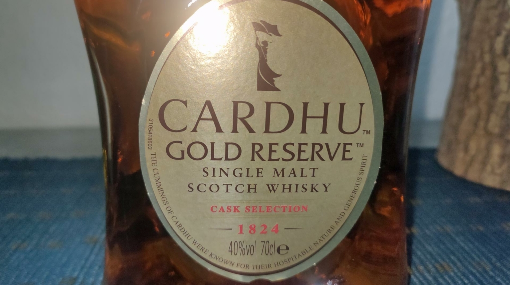 Unser Whisky des Monats Februar 2022 - der Cardhu Gold Reserve.