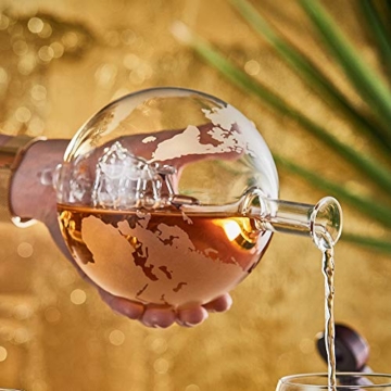 AMAVEL Whiskykaraffe Globus mit innenliegendem Segelschiff und 2 Whiskygläser mit Kompass Gravur, Personalisiert mit Name und Datum - 3