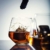 Gold Edelstahl Whisky Steine Geschenkset in der Wunderschöner Holzkiste - Hohe Kühltechnologie - 8 Whisky Eiswürfel Wiederverwendbar - Edelstahl Eiswürfel - Geschenk für Männer - Whiskey Zubehör - 4