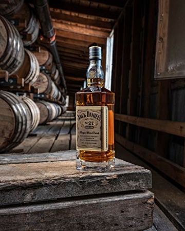 Jack Daniel's No. 27 Gold - Tennessee Whiskey - 40% Vol. (1 x 0.7 l)/Zweifach gelagert, zweifach holzkohlegefiltert. Weltweit einmalig. - 2