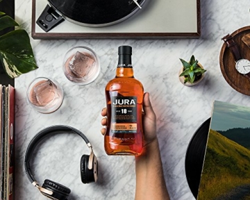 Jura 18 Years Old Single Malt Scotch Whisky mit Geschenkverpackung (1 x 0.7 l) - 2
